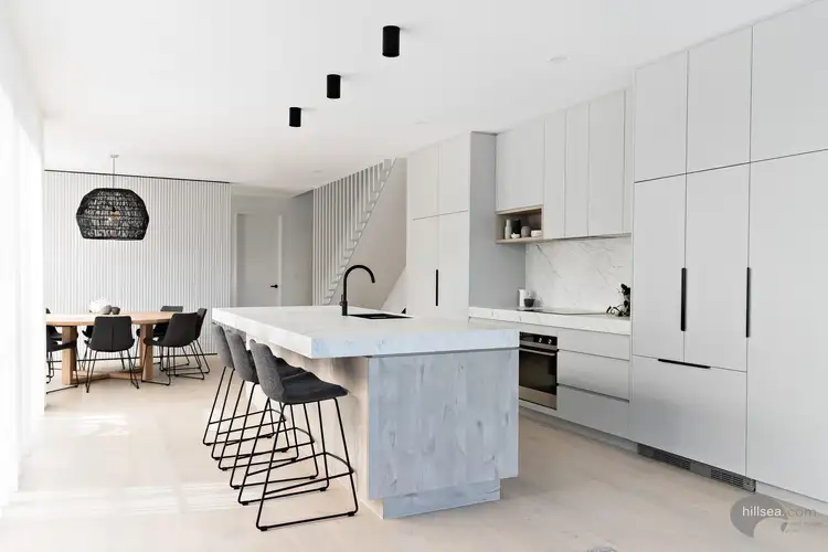 23B Teal Avenue, Paradise Point QLD 4216