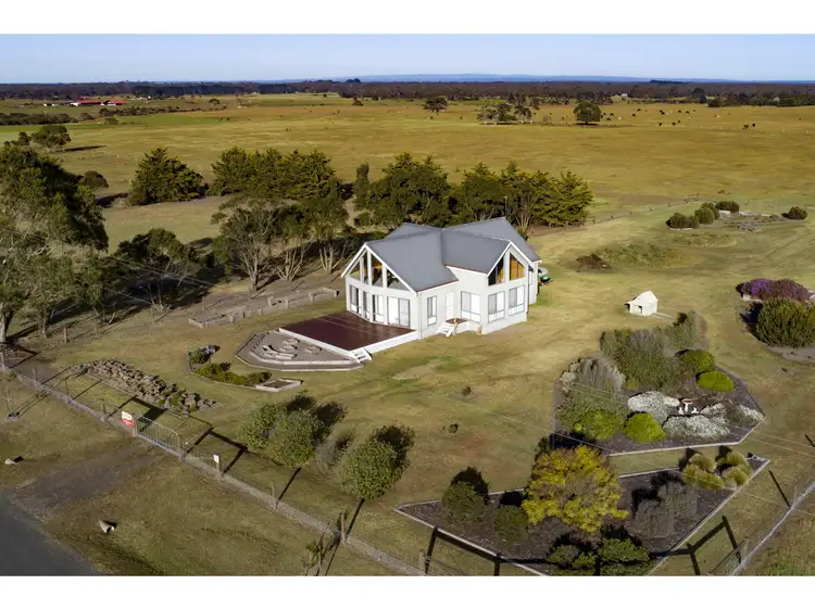 20 Panorama Drive, Seaspray VIC 3851