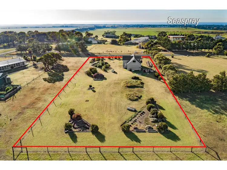 Second view of Homely house listing, 20 Panorama Drive, Seaspray VIC 3851
