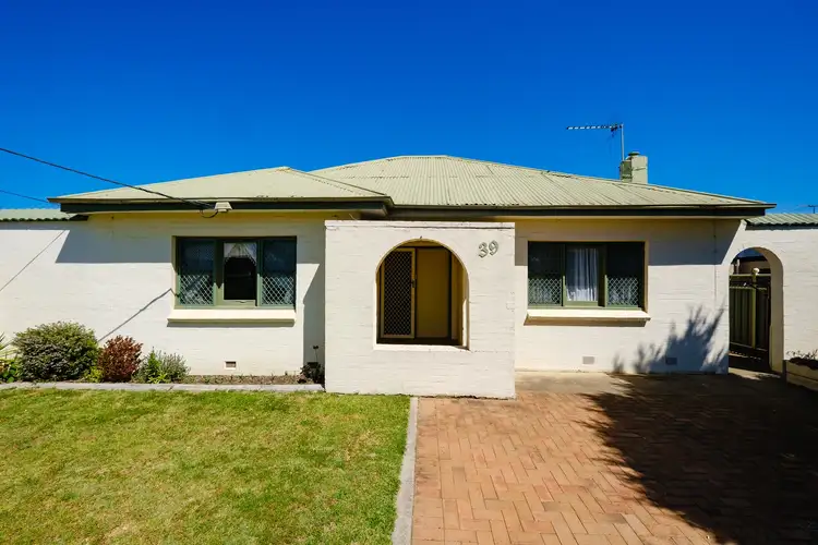 Main view of Homely unit listing, 1/39 Gordon Street, Wodonga VIC 3690