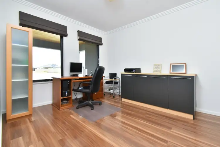 Sixth view of Homely house listing, 6 Monza Link, Hocking WA 6065