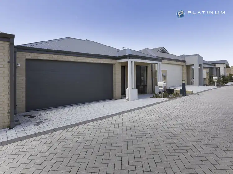 168 Shiraz Boulevard, Pearsall WA 6065