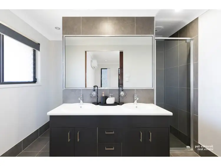 Sixth view of Homely house listing, 1 Adelie Court, Parkhurst QLD 4702