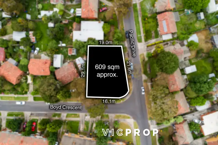Second view of Homely house listing, 4 Boyd Crescent, Heidelberg West VIC 3081