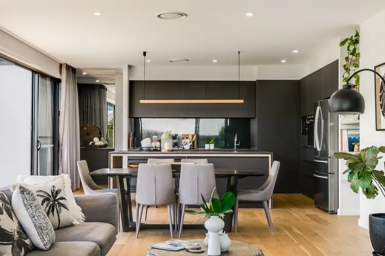 Fifth view of Homely house listing, 9 Daniells Close, Middle Ridge QLD 4350