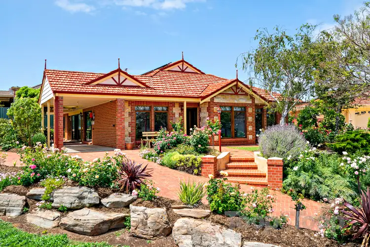 13 Tigress Drive, Hallett Cove SA 5158