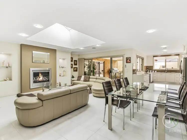 Second view of Homely house listing, 39 Dunferline Crescent, Cranbourne VIC 3977