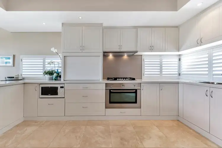 Sixth view of Homely house listing, 4A Ozone Court, Halls Head WA 6210