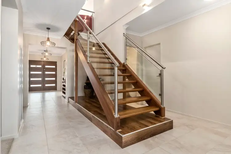 Second view of Homely house listing, 3 Tranquil Court, Langwarrin VIC 3910