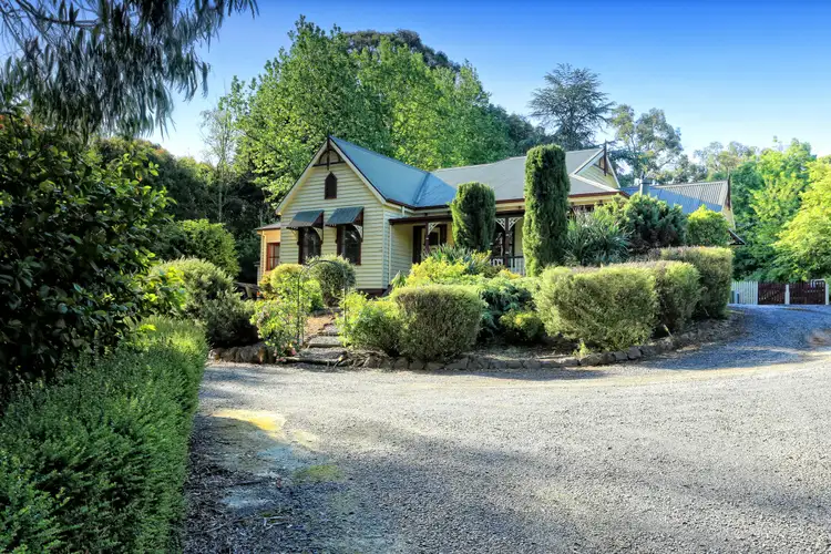 1 Margaret Road, Avonsleigh VIC 3782