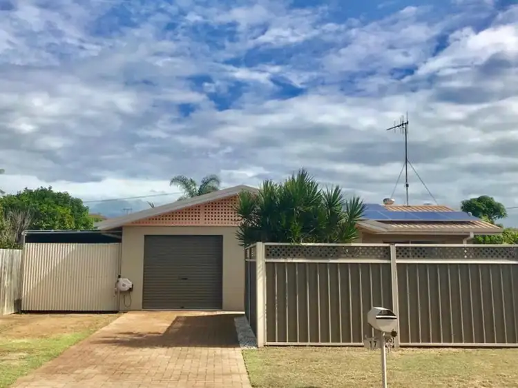17 Poinciana  Court, Moore Park Beach QLD 4670