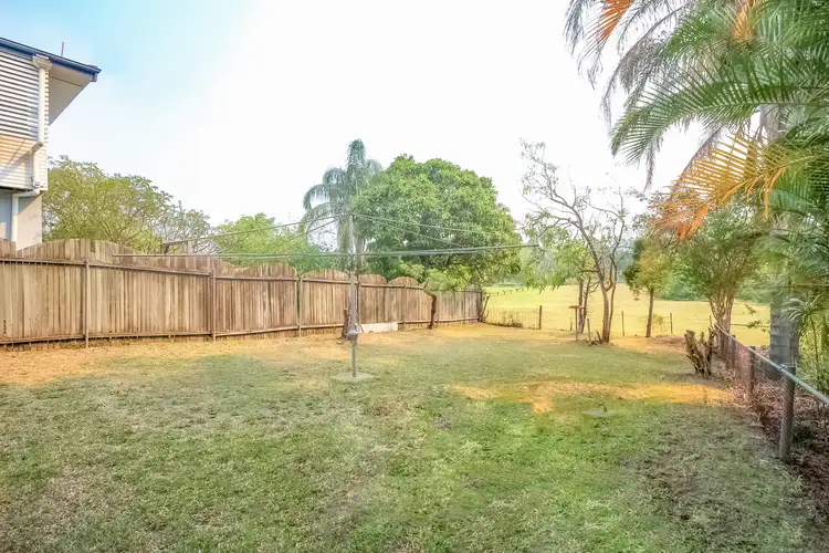 95 Norman Avenue, Norman Park QLD 4170