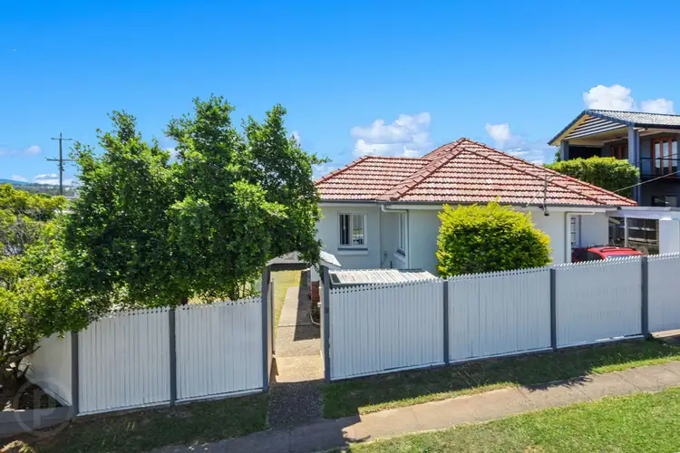 303 Rode Road, Wavell Heights QLD 4012