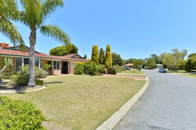 15 Cleveland Court, Meadow Springs WA 6210