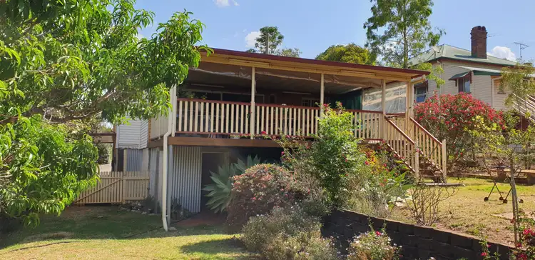 105 Long Street, South Toowoomba QLD 4350