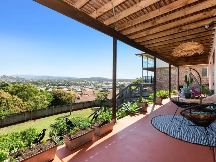 17 St Andrews Way, Banora Point NSW 2486