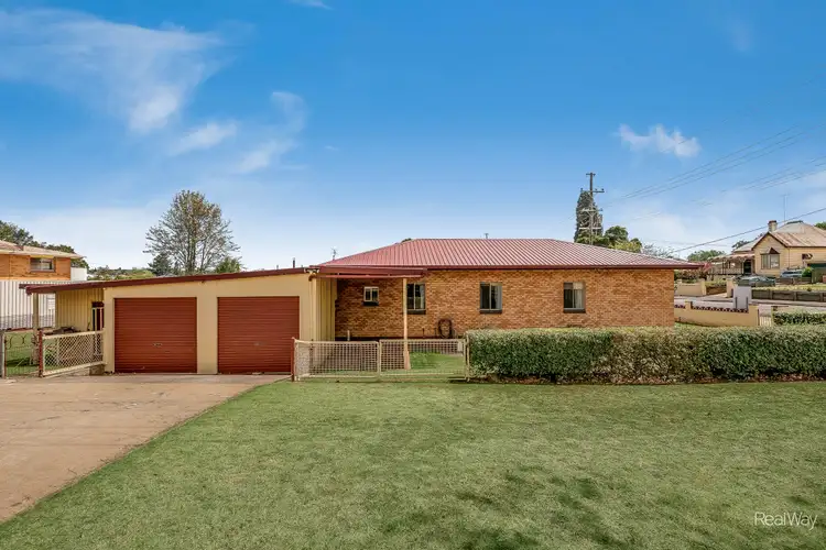 104 Jellicoe Street, North Toowoomba QLD 4350