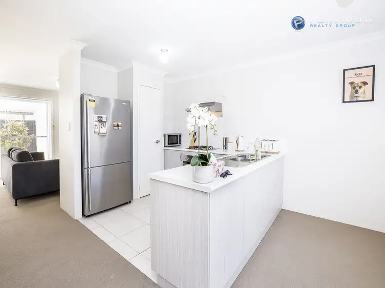 Main view of Homely townhouse listing, 9/5 Jamaica Lane, Clarkson WA 6030