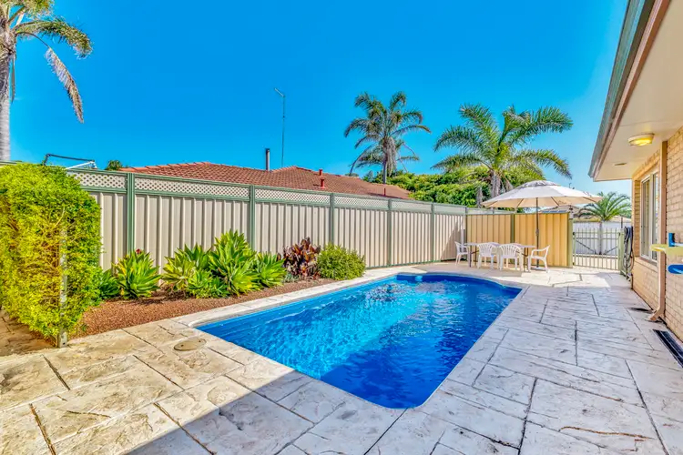 35 Vermont Avenue, Meadow Springs WA 6210