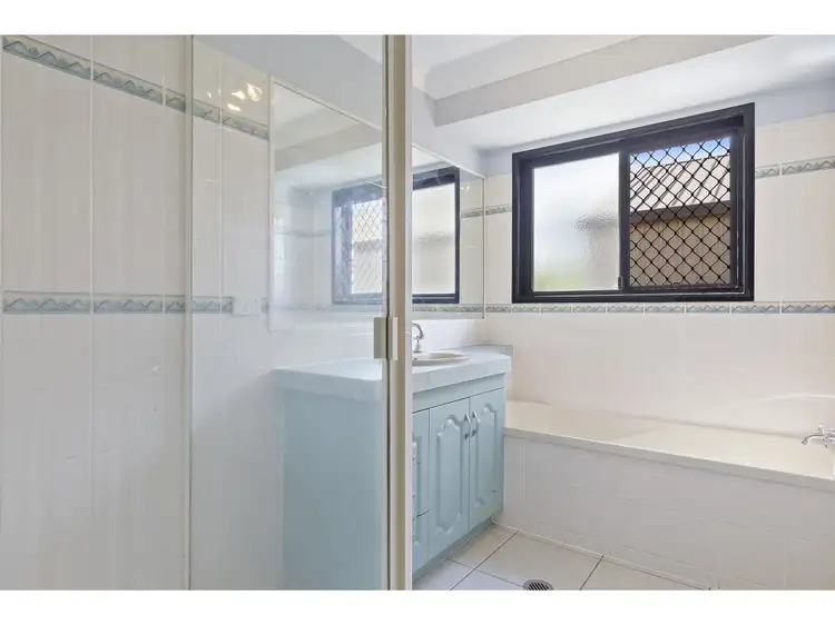 Sixth view of Homely house listing, 2 Kendall Court, Rockyview QLD 4701