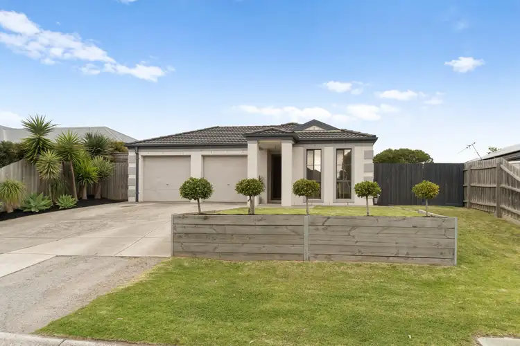 Second view of Homely house listing, 7 Alpha Mews, Skye VIC 3977