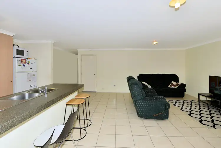 Sixth view of Homely unit listing, 2/37 Cooper Street, Mandurah WA 6210