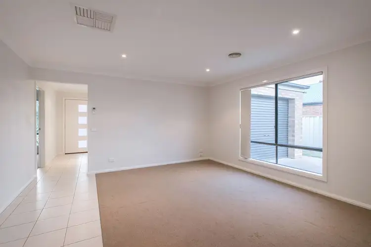 Fifth view of Homely house listing, 5 Wren Court, Wodonga VIC 3690