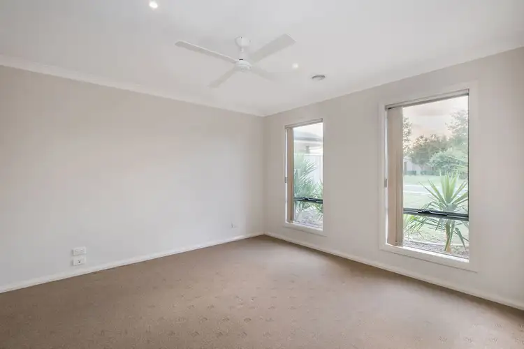 Sixth view of Homely house listing, 5 Wren Court, Wodonga VIC 3690