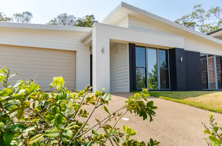 9 Carlsson Place, Kirkwood QLD 4680