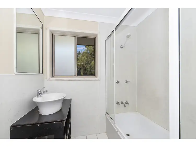 Sixth view of Homely house listing, 15 Guinane Court, Kelso QLD 4815