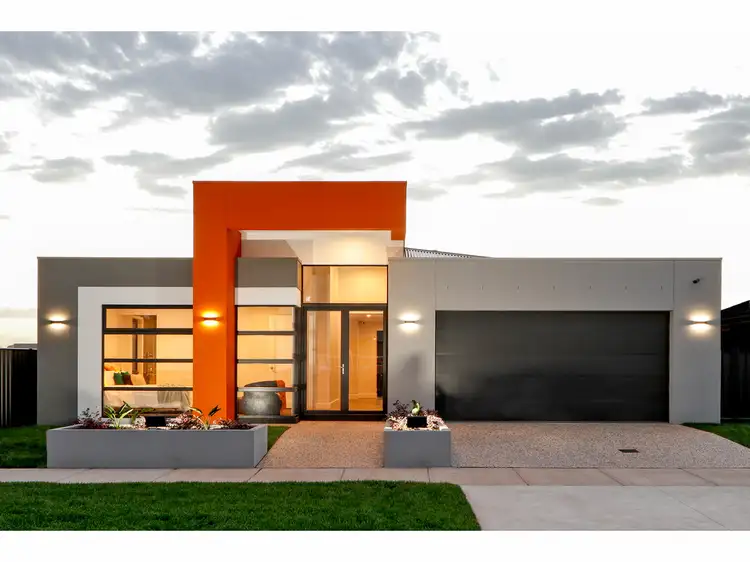 9 Swan Lake Drive, Sale VIC 3850