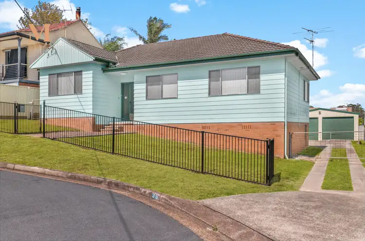 30 Sixth Street, Cardiff South NSW 2285