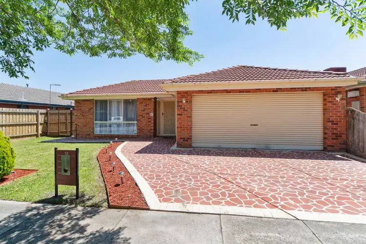 12 Cornwell Crescent, Cranbourne East VIC 3977