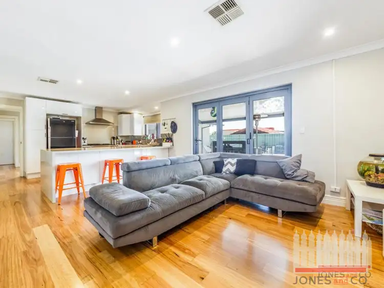 9 Lennoxtown Road, Duncraig WA 6023