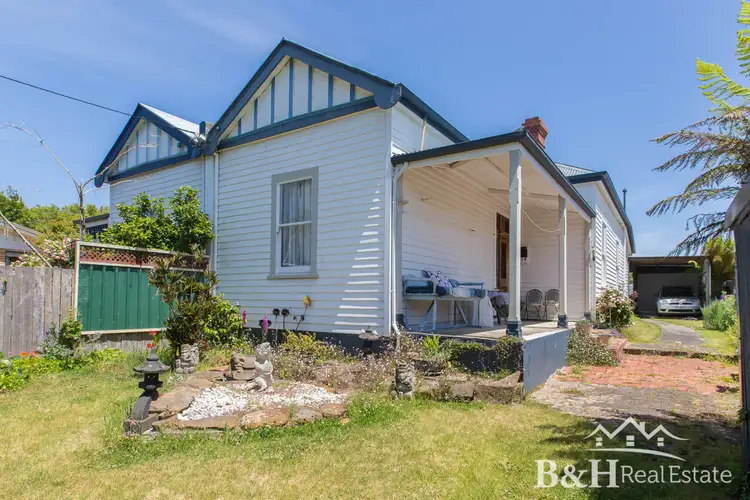 28 Victoria Parade, Devonport TAS 7310