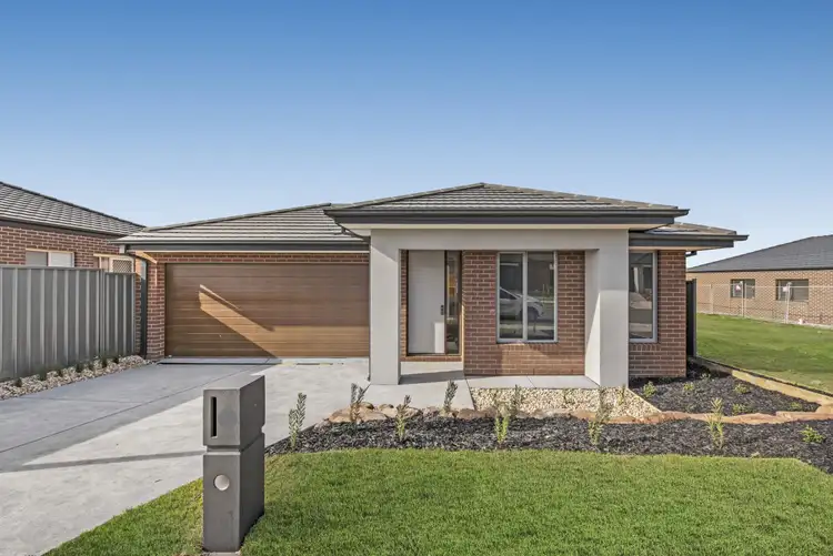 7 Caribbean Circuit, Clyde VIC 3978