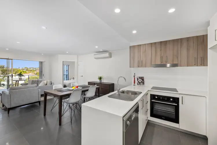 16/11 Besham Parade, Wynnum QLD 4178