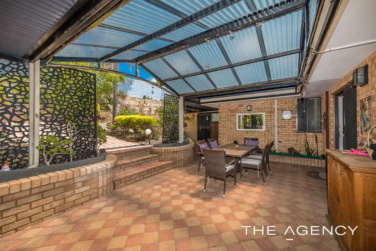 Second view of Homely house listing, 7 Collaroy Court, Kallaroo WA 6025