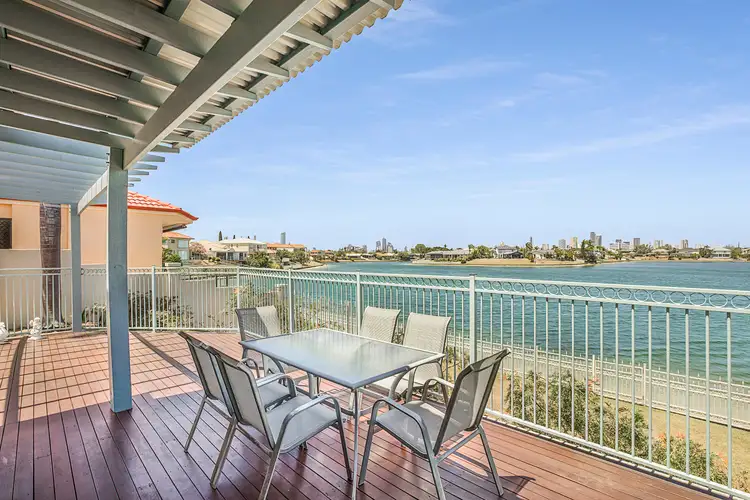 5 Lamb Street, Broadbeach Waters QLD 4218