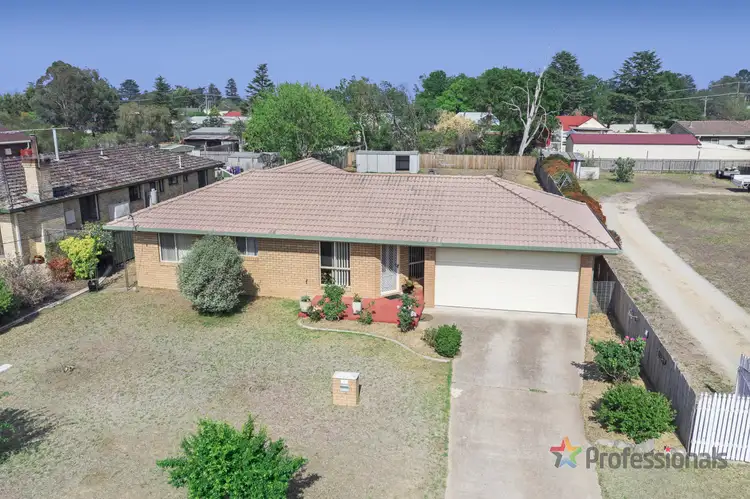 4 McGregor Street, Uralla NSW 2358