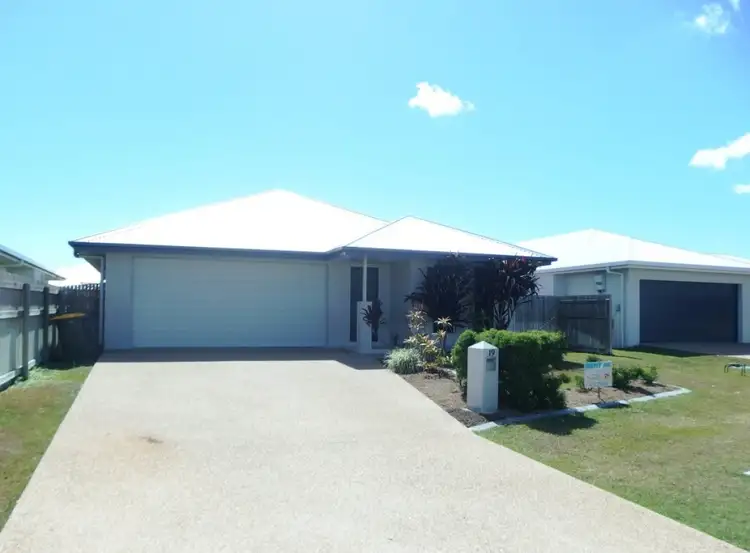 19 Barratonia Way, Mount Low QLD 4818