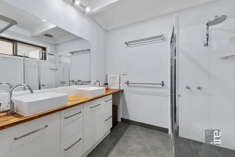 Seventh view of Homely house listing, 10 Shadforth Street, Oxley VIC 3678