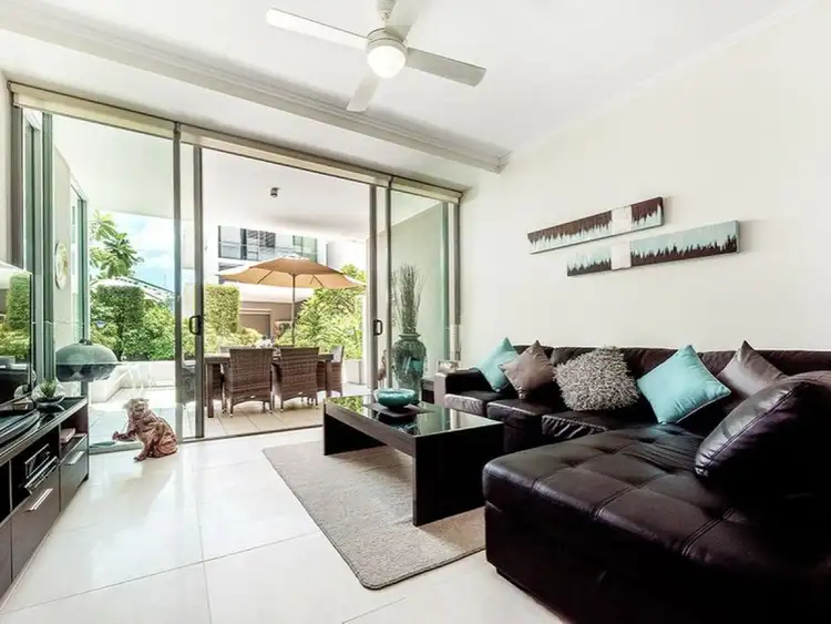 2010/33 T E Peters Drive, Broadbeach Waters QLD 4218