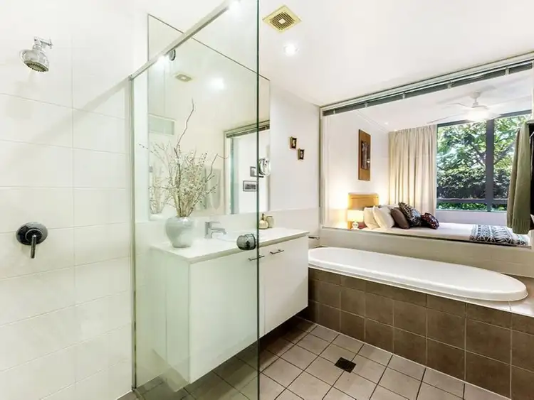 Seventh view of Homely unit listing, 2010/33 T E Peters Drive, Broadbeach Waters QLD 4218