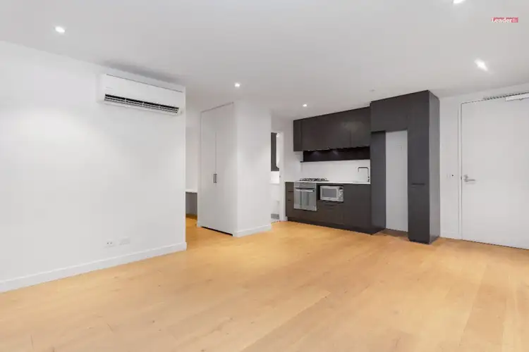 9 Robert Street