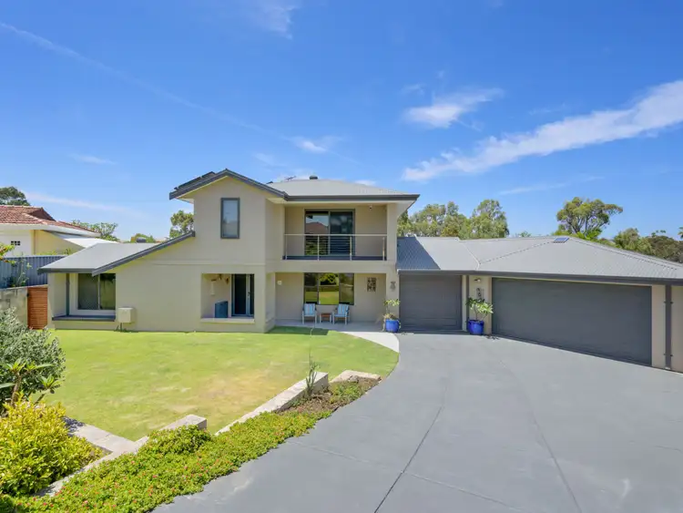4 The Court, Woodvale WA 6026