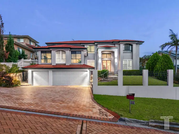 19 Merion Place, Carindale QLD 4152