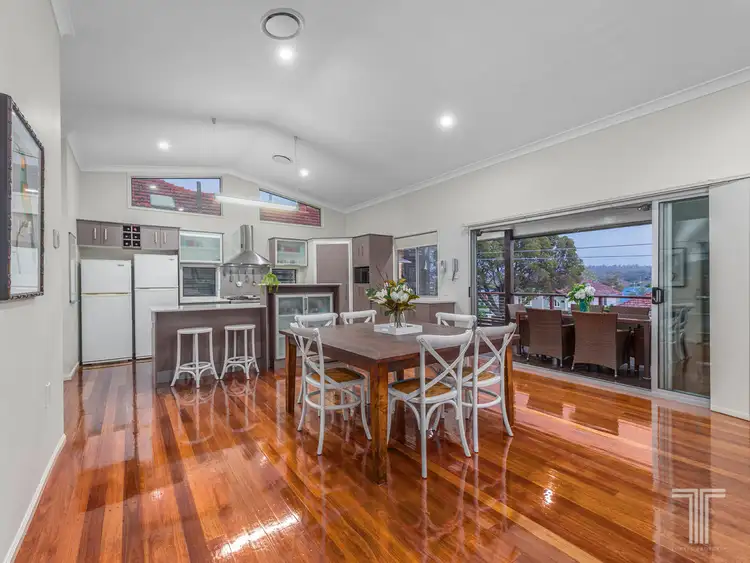 38 First Street, Camp Hill QLD 4152