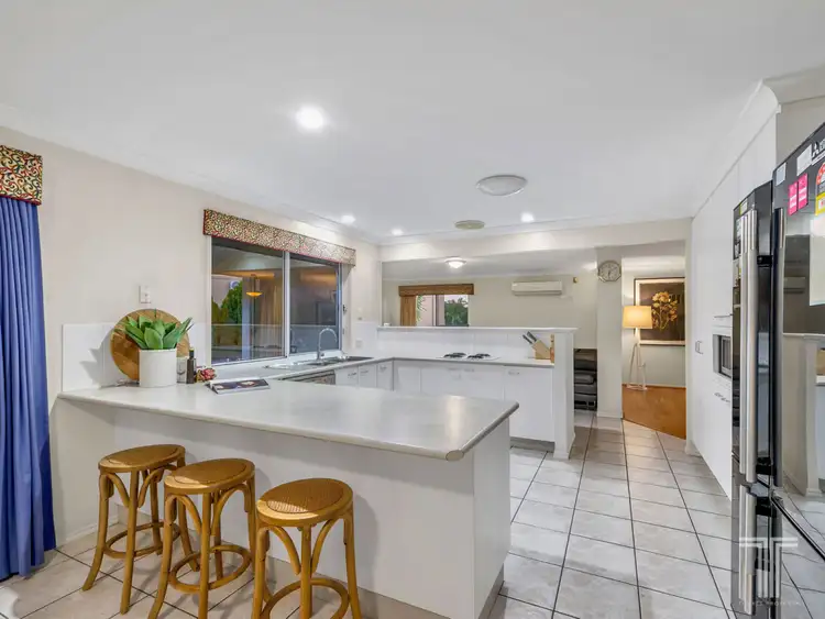 Sixth view of Homely house listing, 27 Windsor Place, Carindale QLD 4152