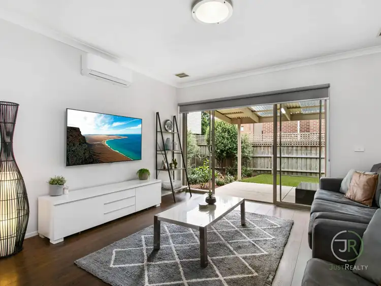 9 Nebo Way, Clyde VIC 3978